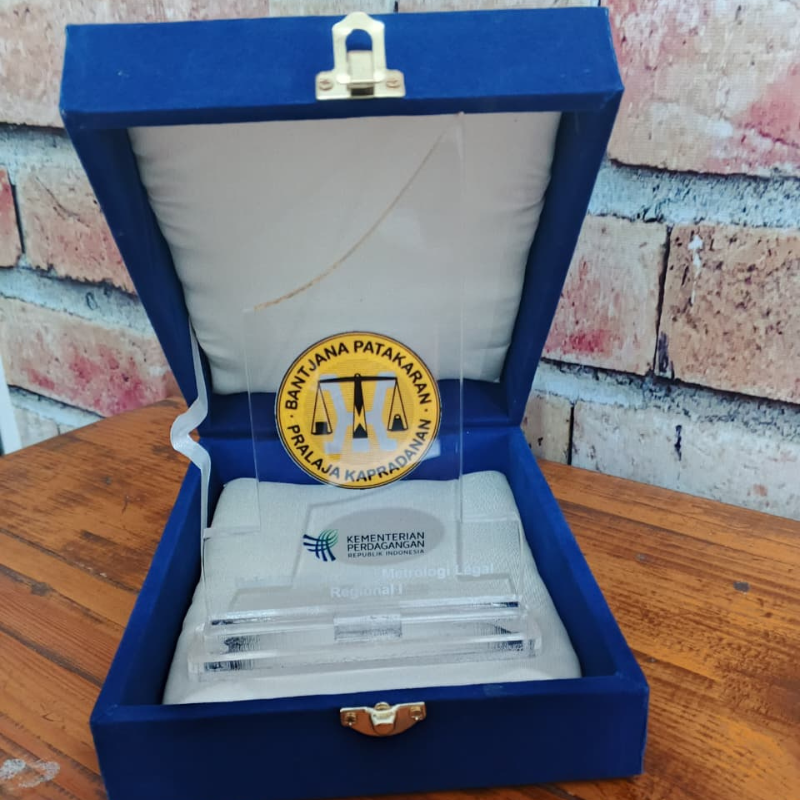 Ministry of Trade Award Plaque – Legal Metrology